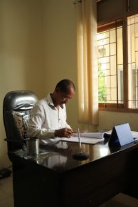 suharyanta, kepala desa ngalang